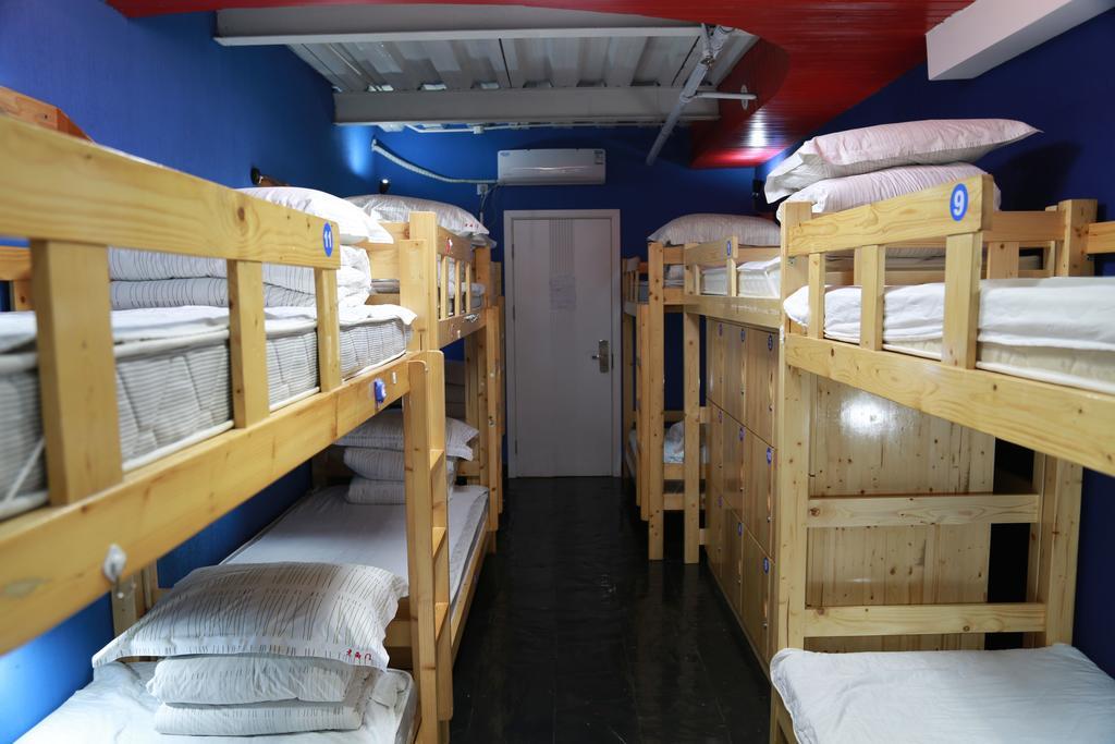 Shanghai Old West Gate Hostel Shanghaj Pokój zdjęcie