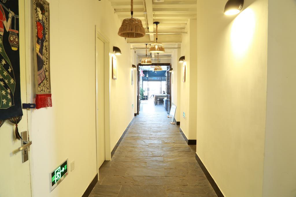 Shanghai Old West Gate Hostel Shanghaj Pokój zdjęcie